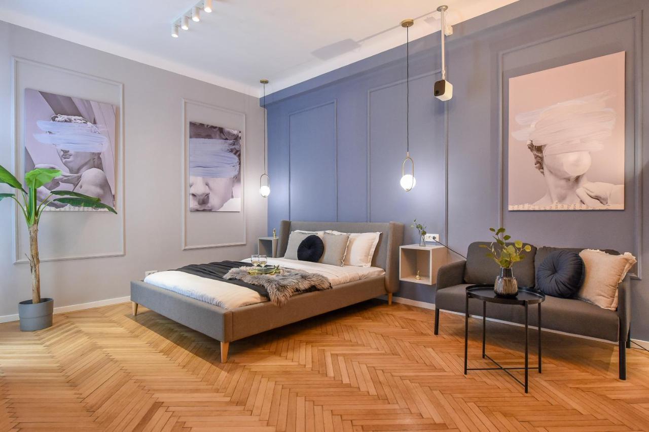 Modern Stay - Central Studios With Wall Projector Near Radisson Bucharest Luaran gambar